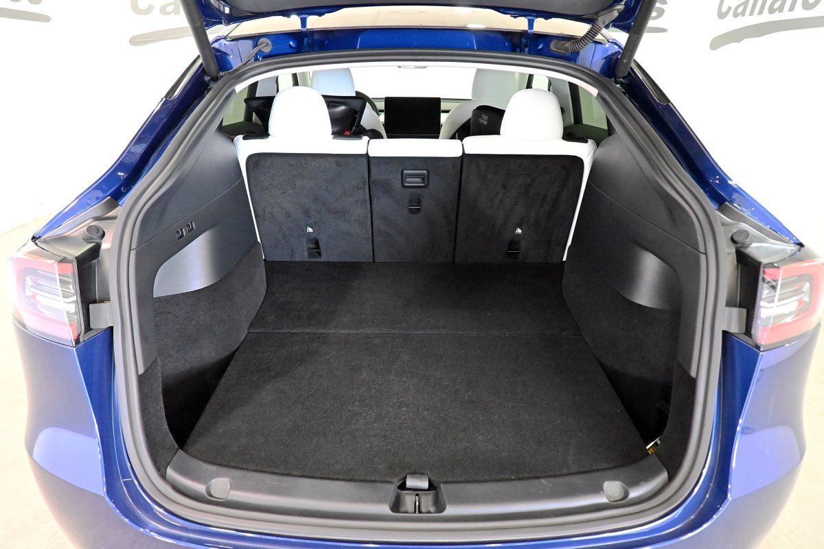 Foto Tesla Model Y 8