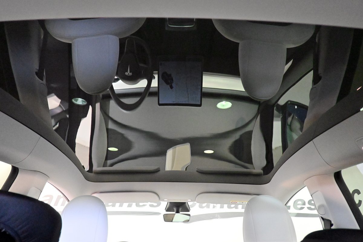 Foto Tesla Model Y 11
