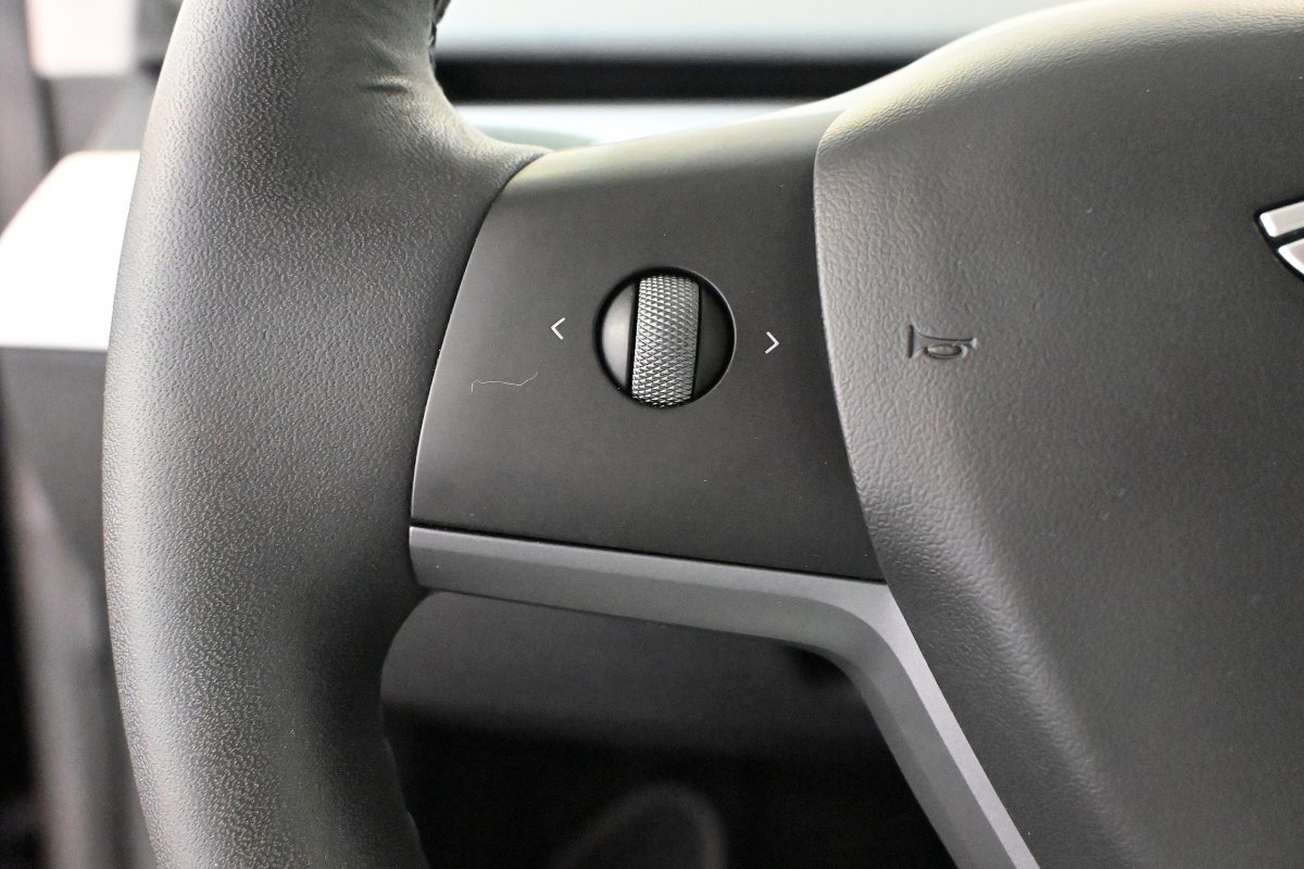 Foto Tesla Model Y 31