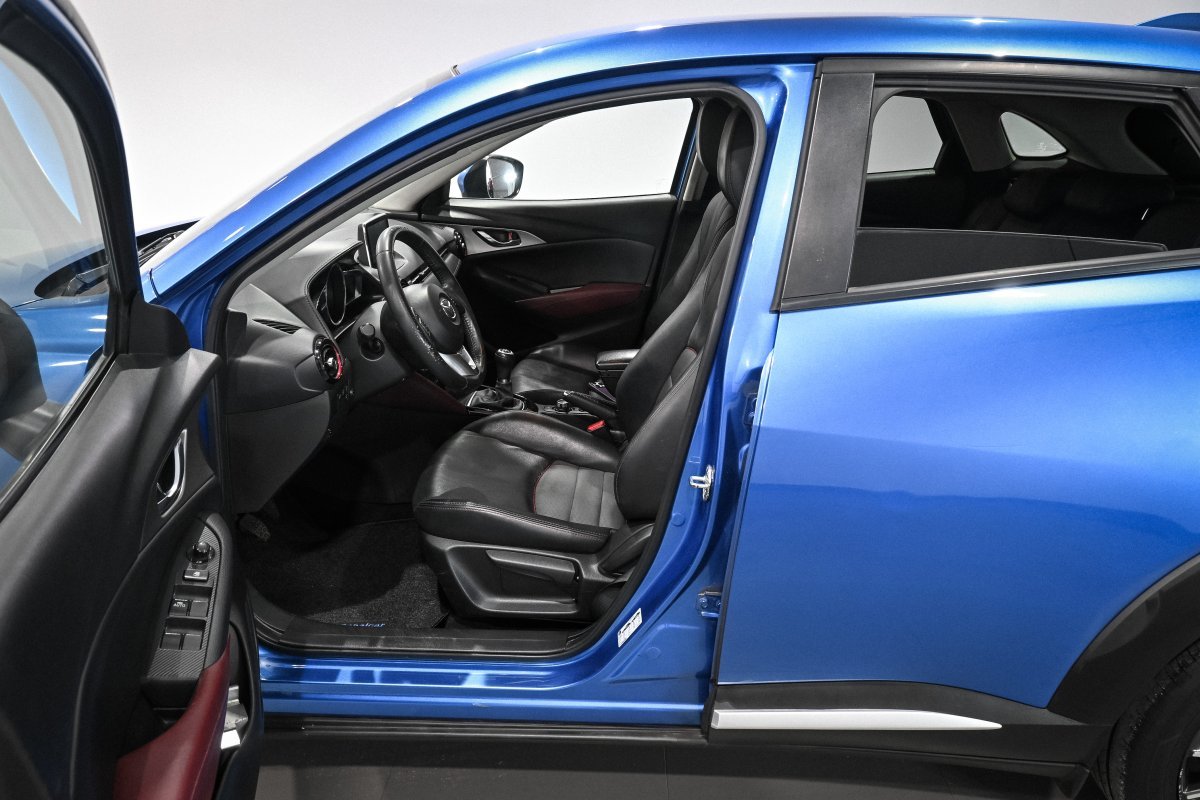 Foto Mazda CX-3 10