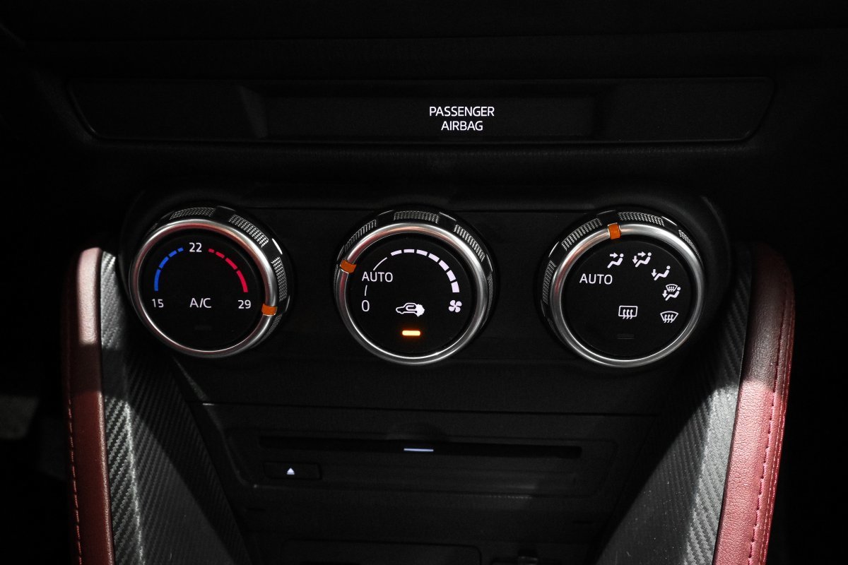 Foto Mazda CX-3 16