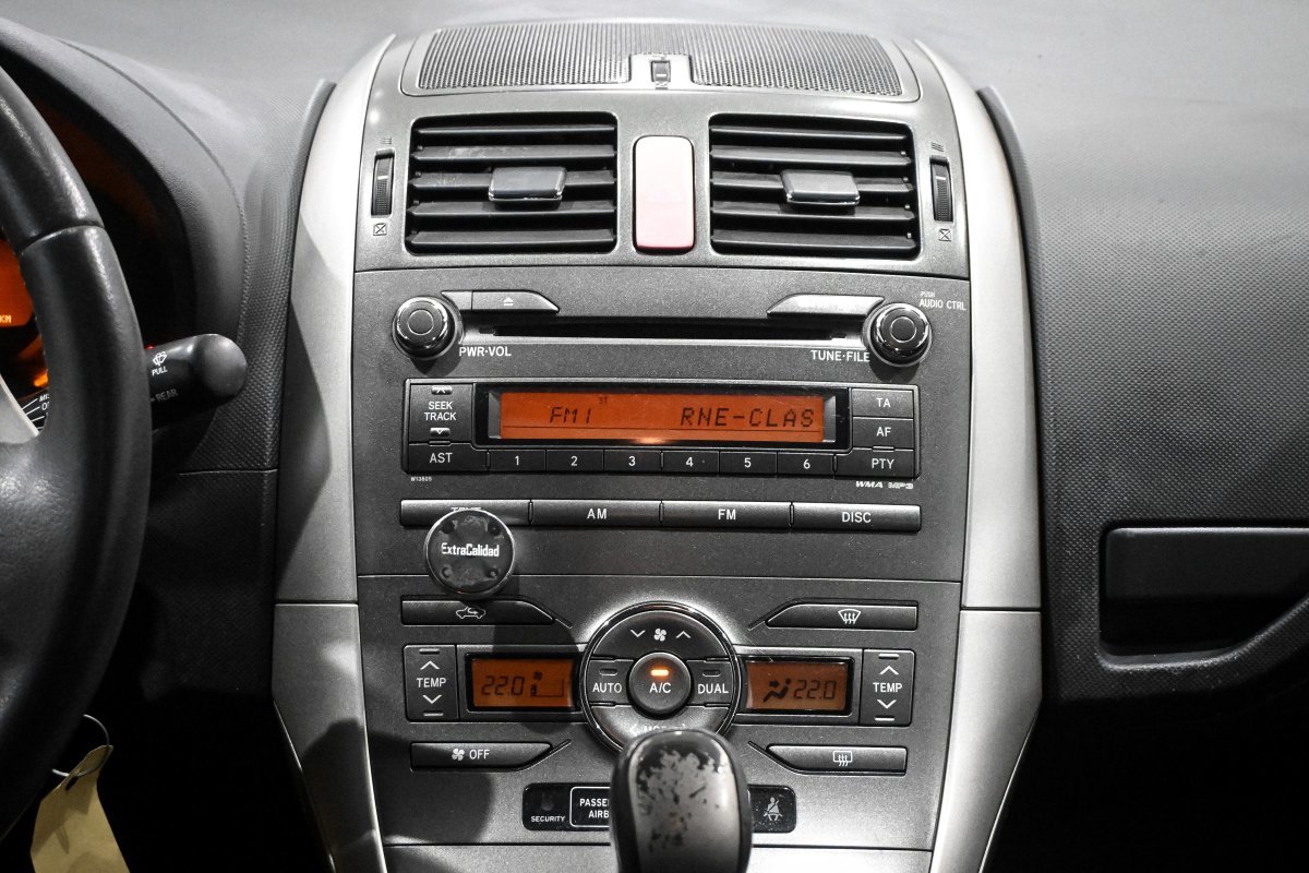 Foto Toyota Auris 14