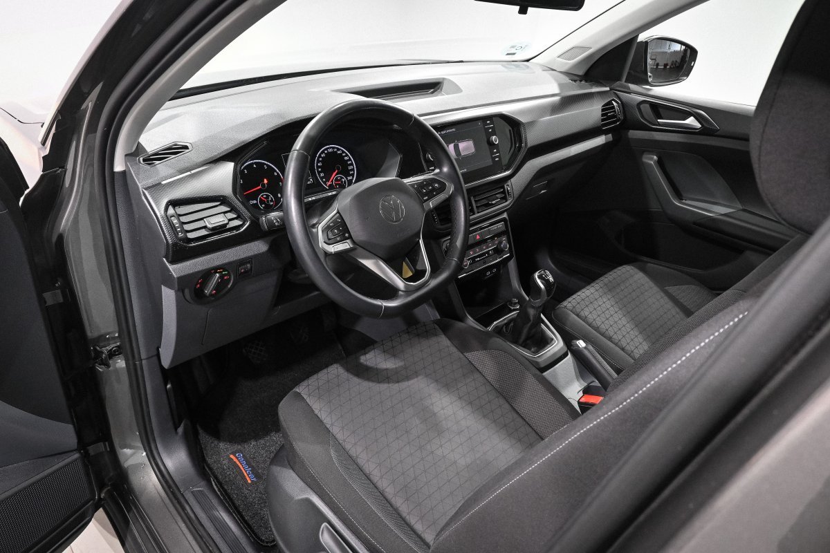 Foto Volkswagen T-Cross 9