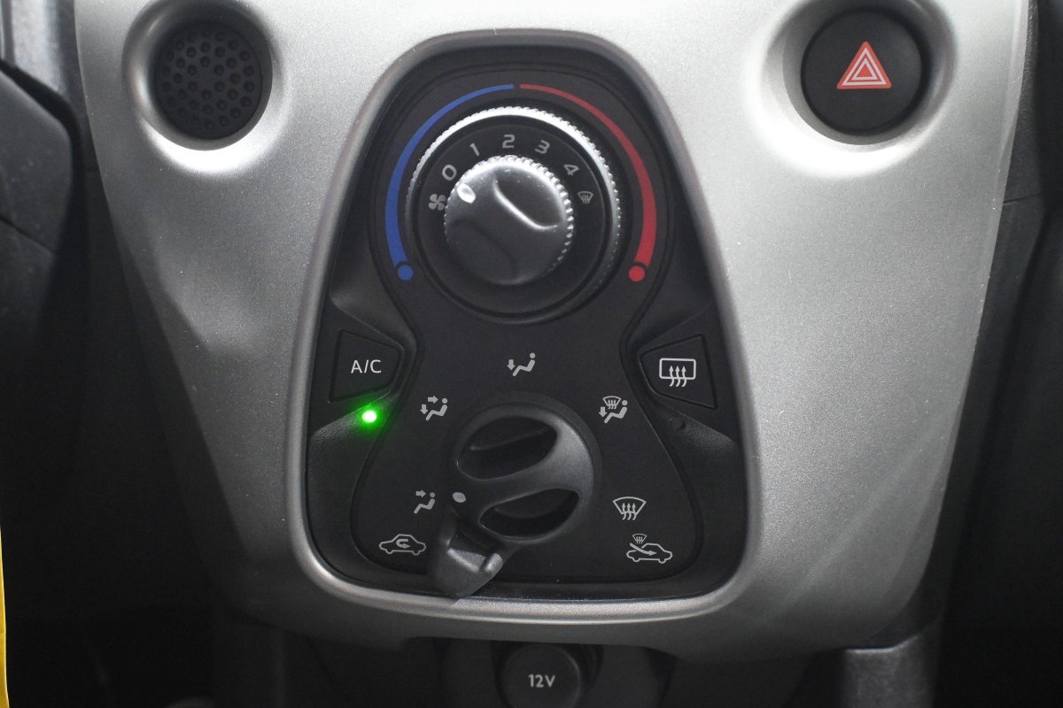 Foto Toyota Aygo 15