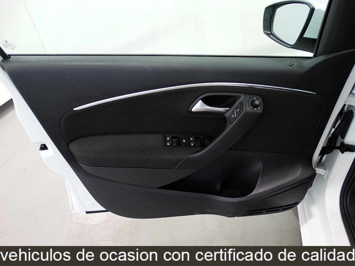 Foto Volkswagen Polo 20