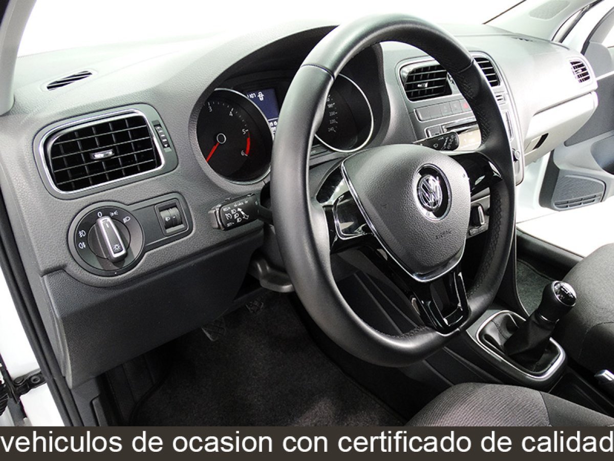 Foto Volkswagen Polo 21