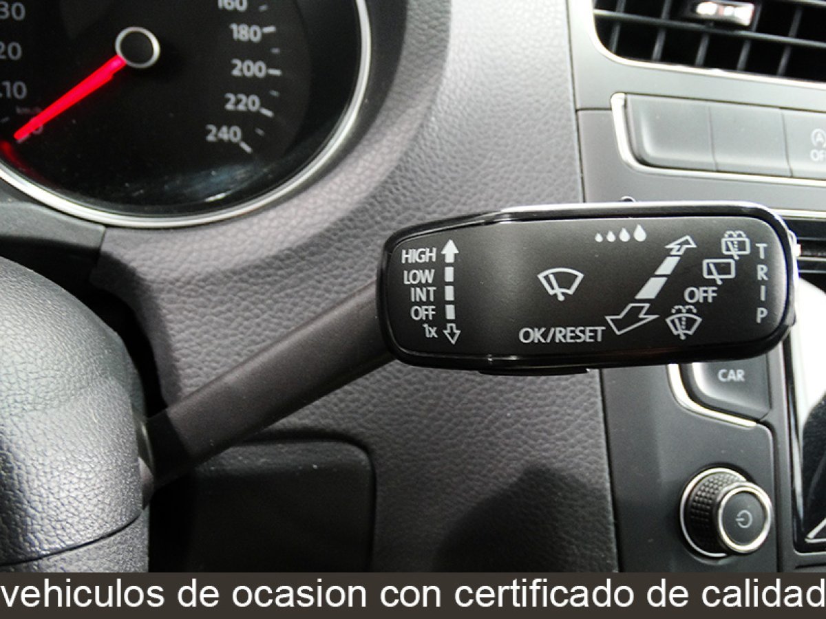 Foto Volkswagen Polo 24