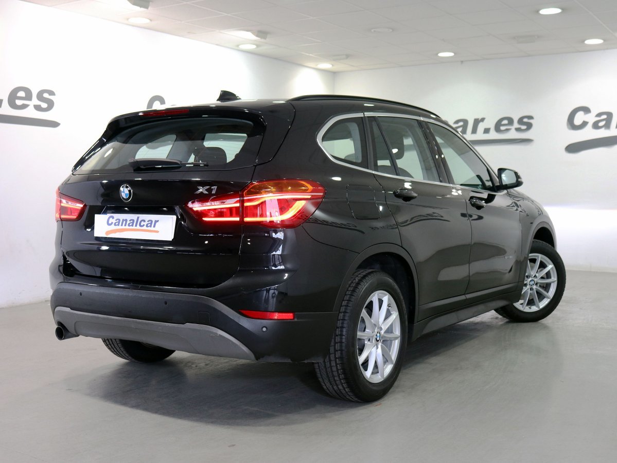 Foto BMW X1 4