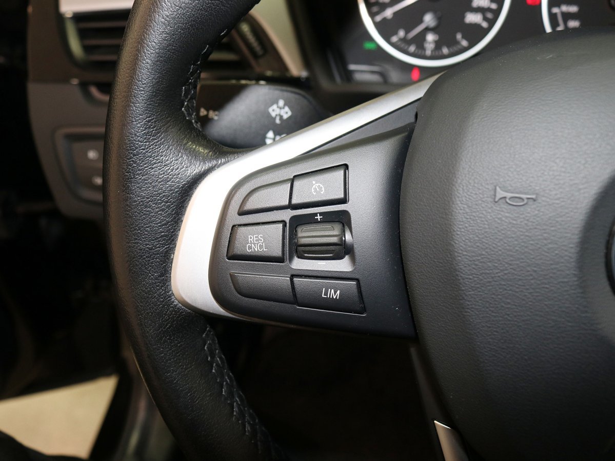 Foto BMW X1 17