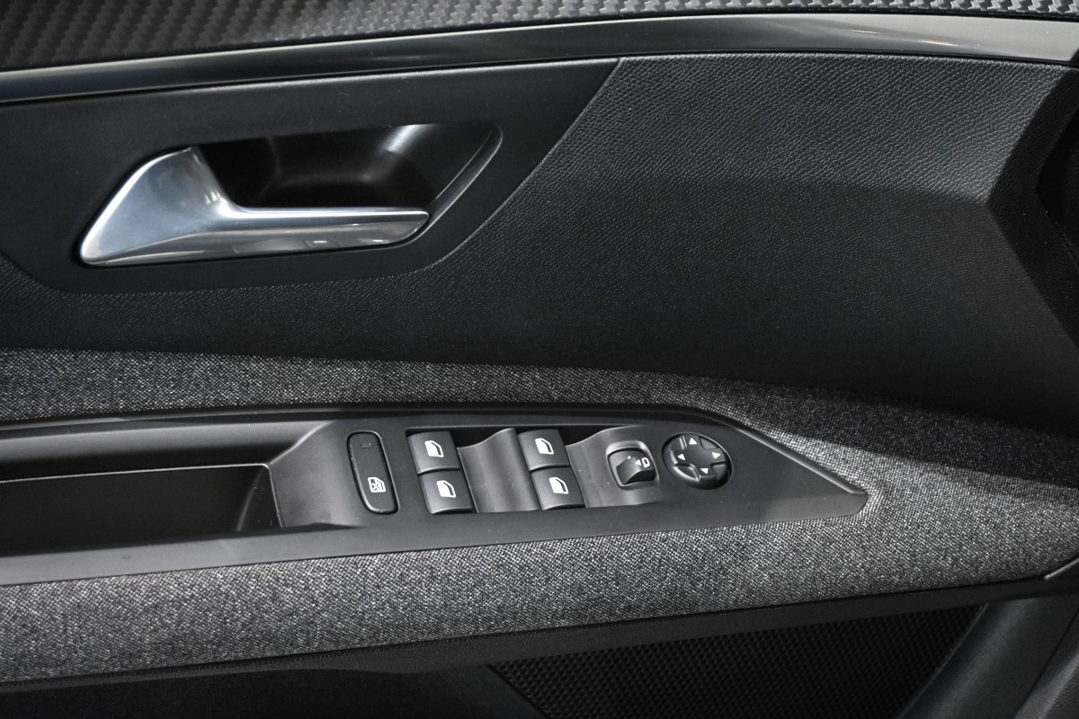 Foto Peugeot 5008 31