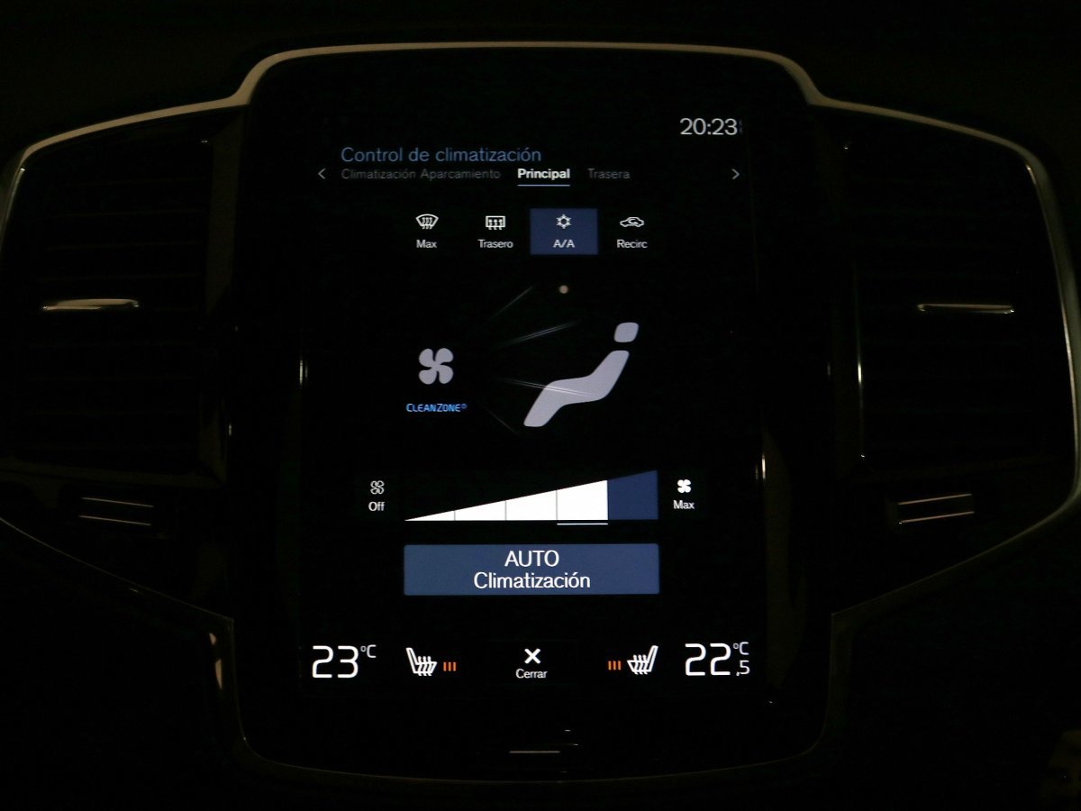 Foto Volvo XC90 22