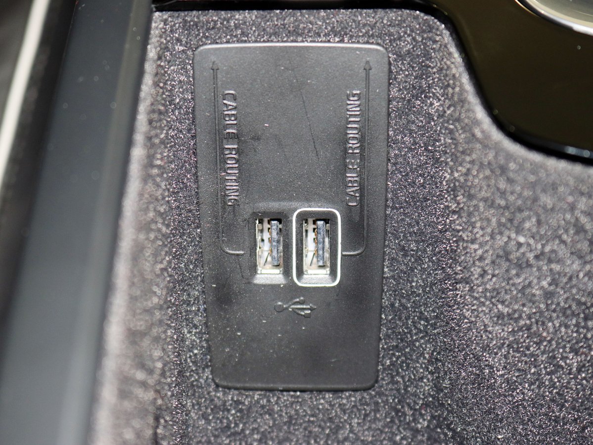 Foto Volvo XC90 32