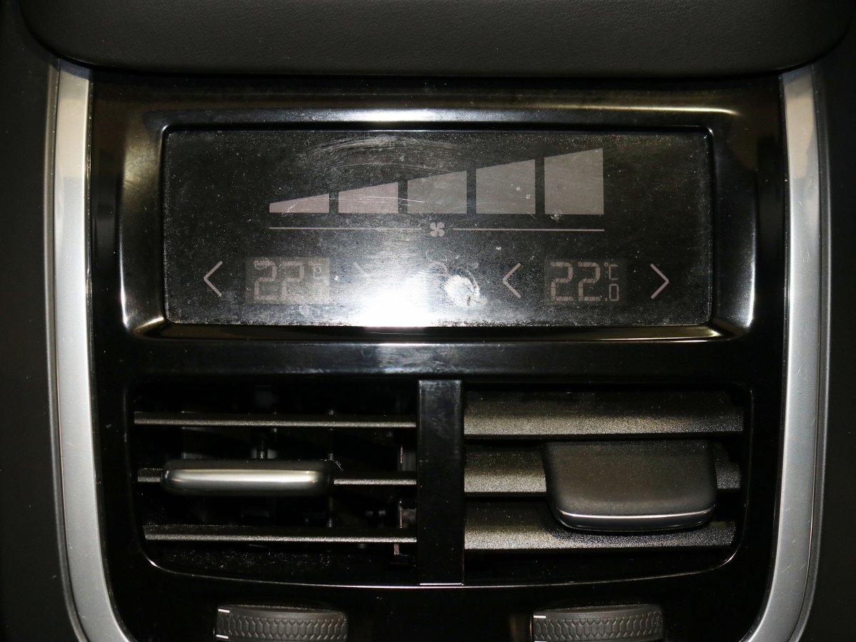 Foto Volvo XC90 33
