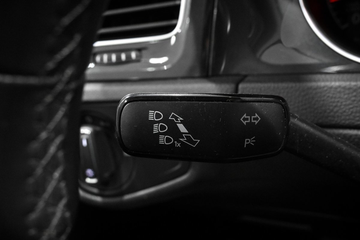 Foto Volkswagen Golf 23