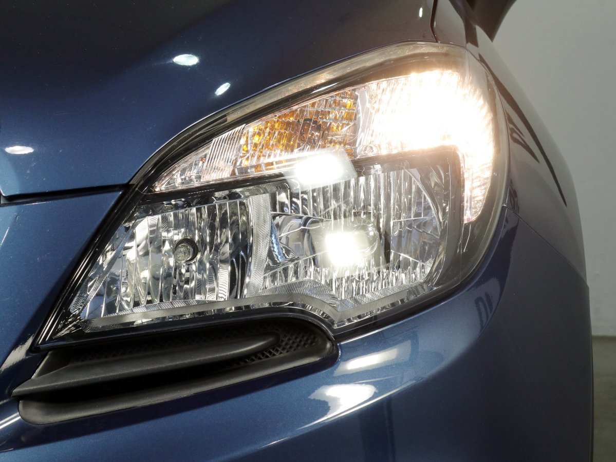 Foto Opel Mokka 12