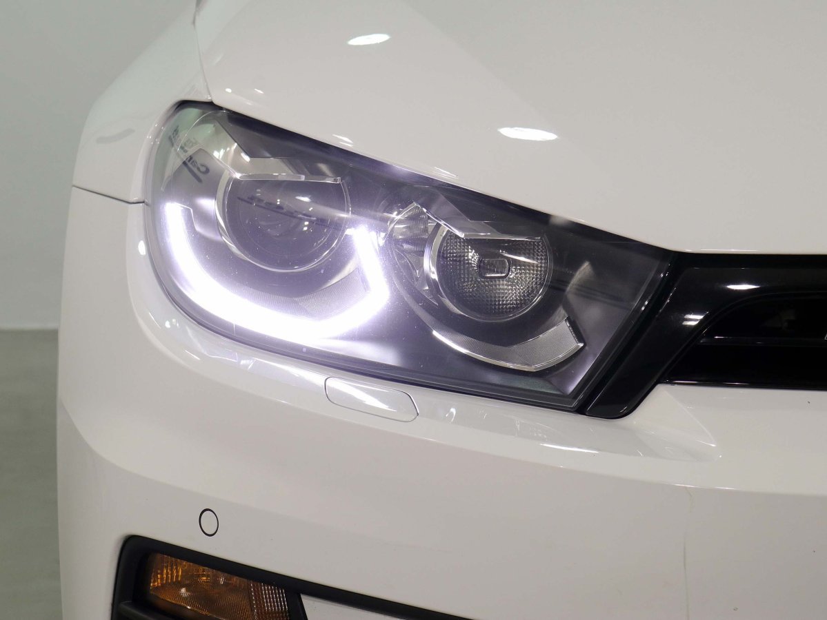 Foto Volkswagen Scirocco 11