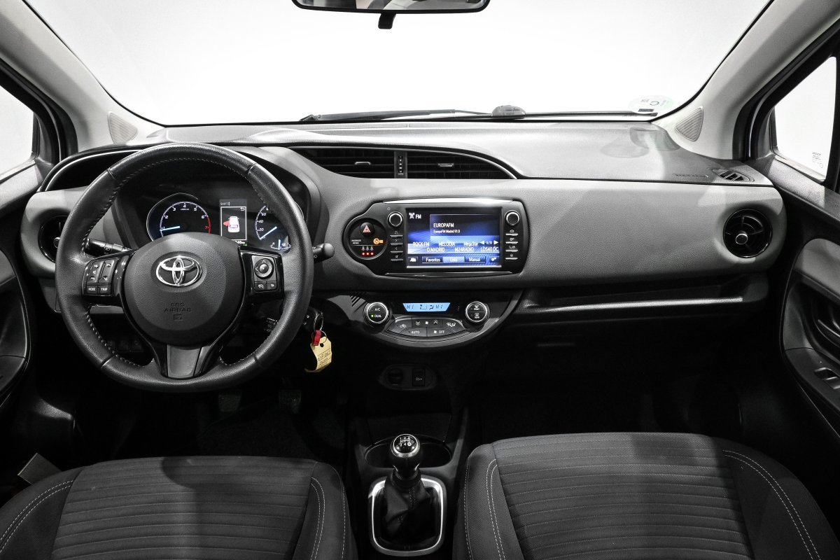 Foto Toyota Yaris 17