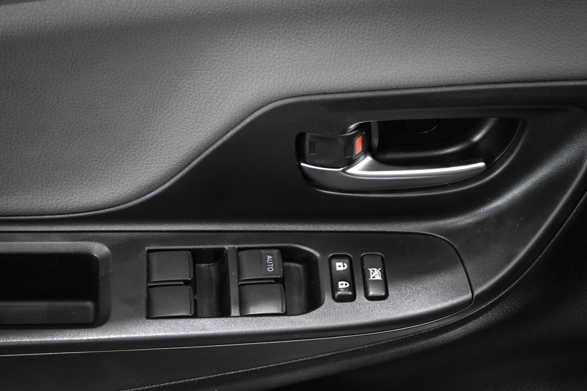 Foto Toyota Yaris 28