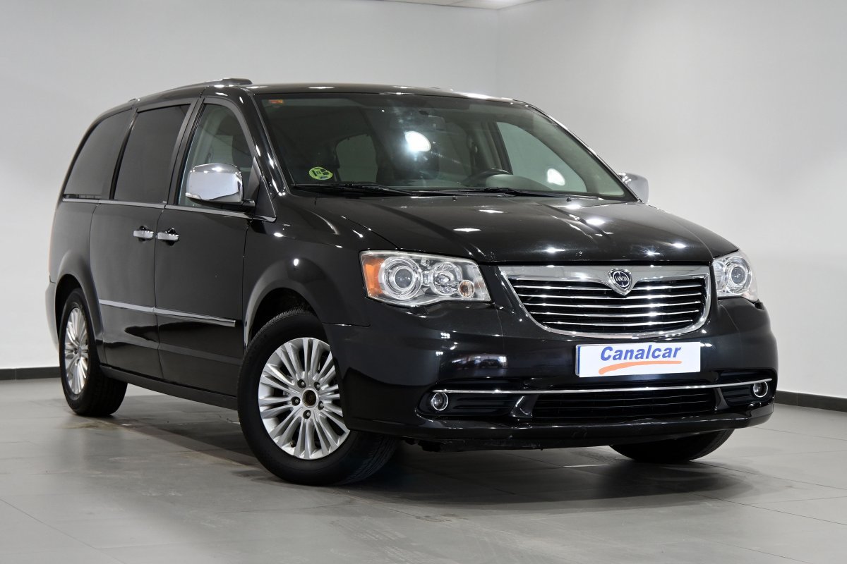 Foto Lancia Voyager 3