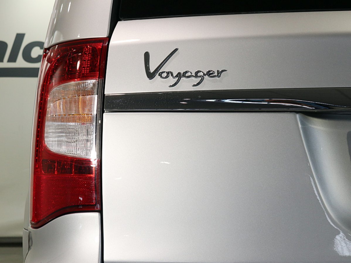 Foto Lancia Voyager 10