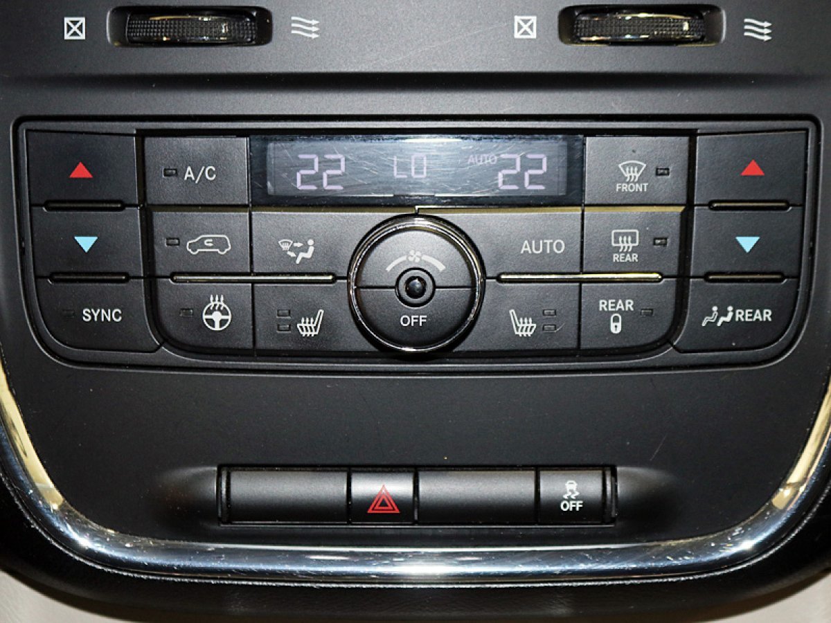 Foto Lancia Voyager 20