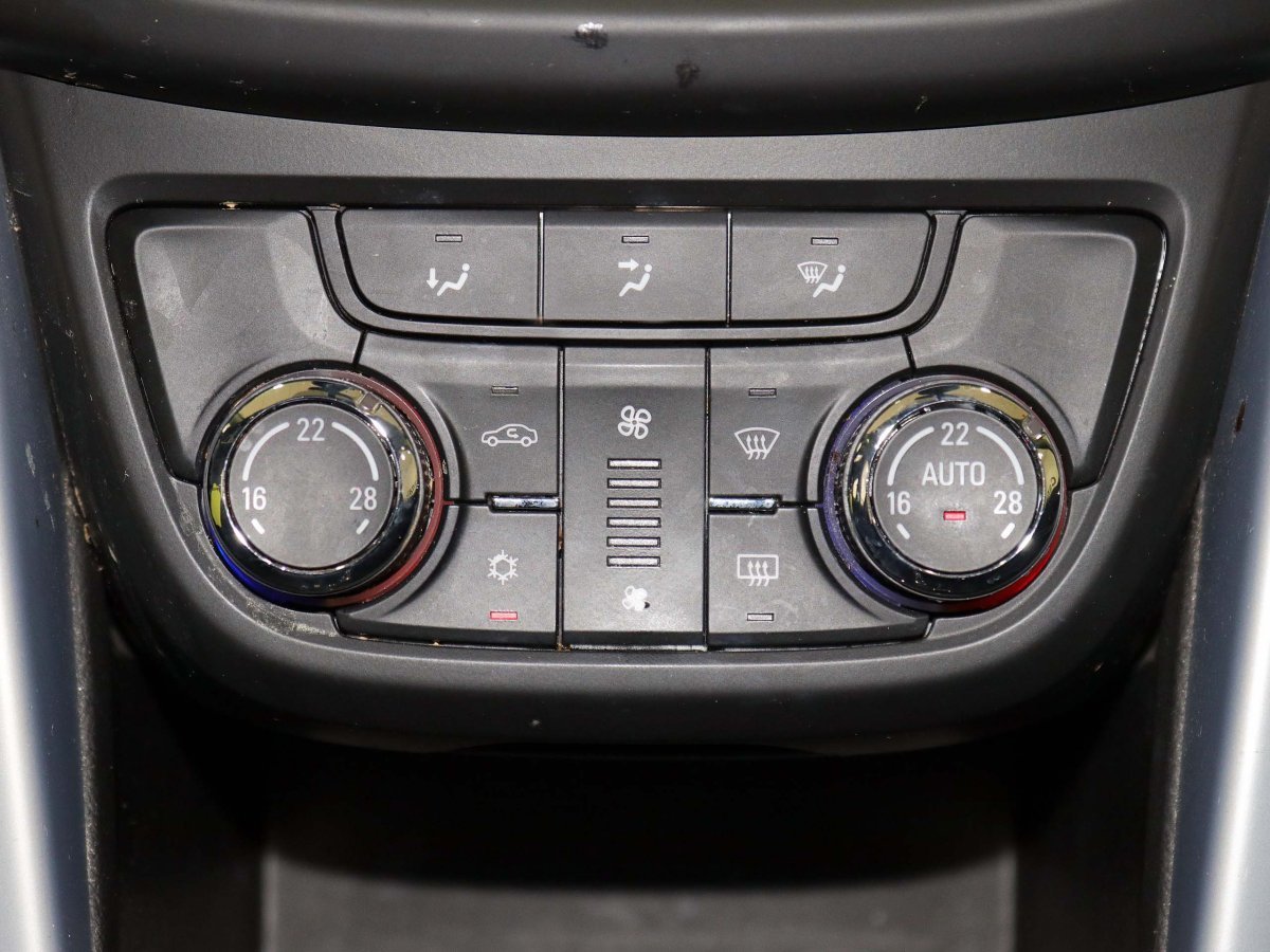 Foto Opel Zafira 16
