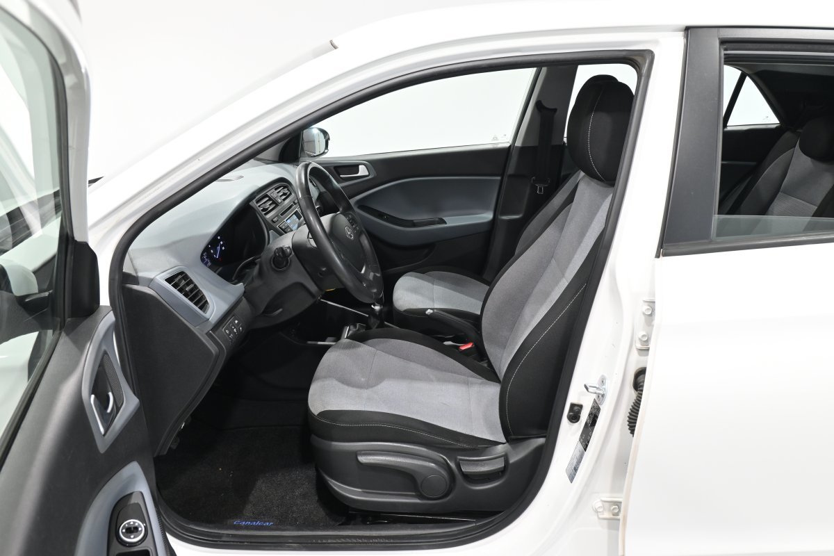 Foto Hyundai i20 10