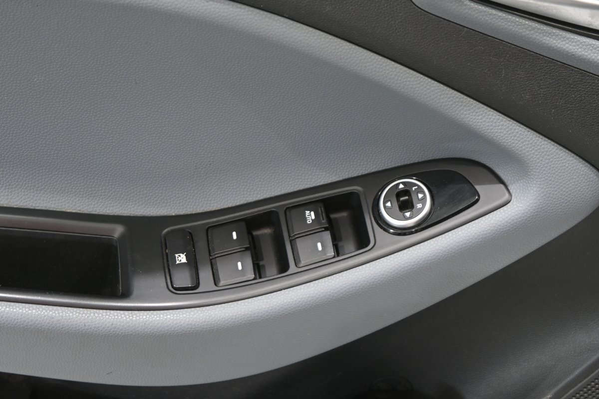 Foto Hyundai i20 24