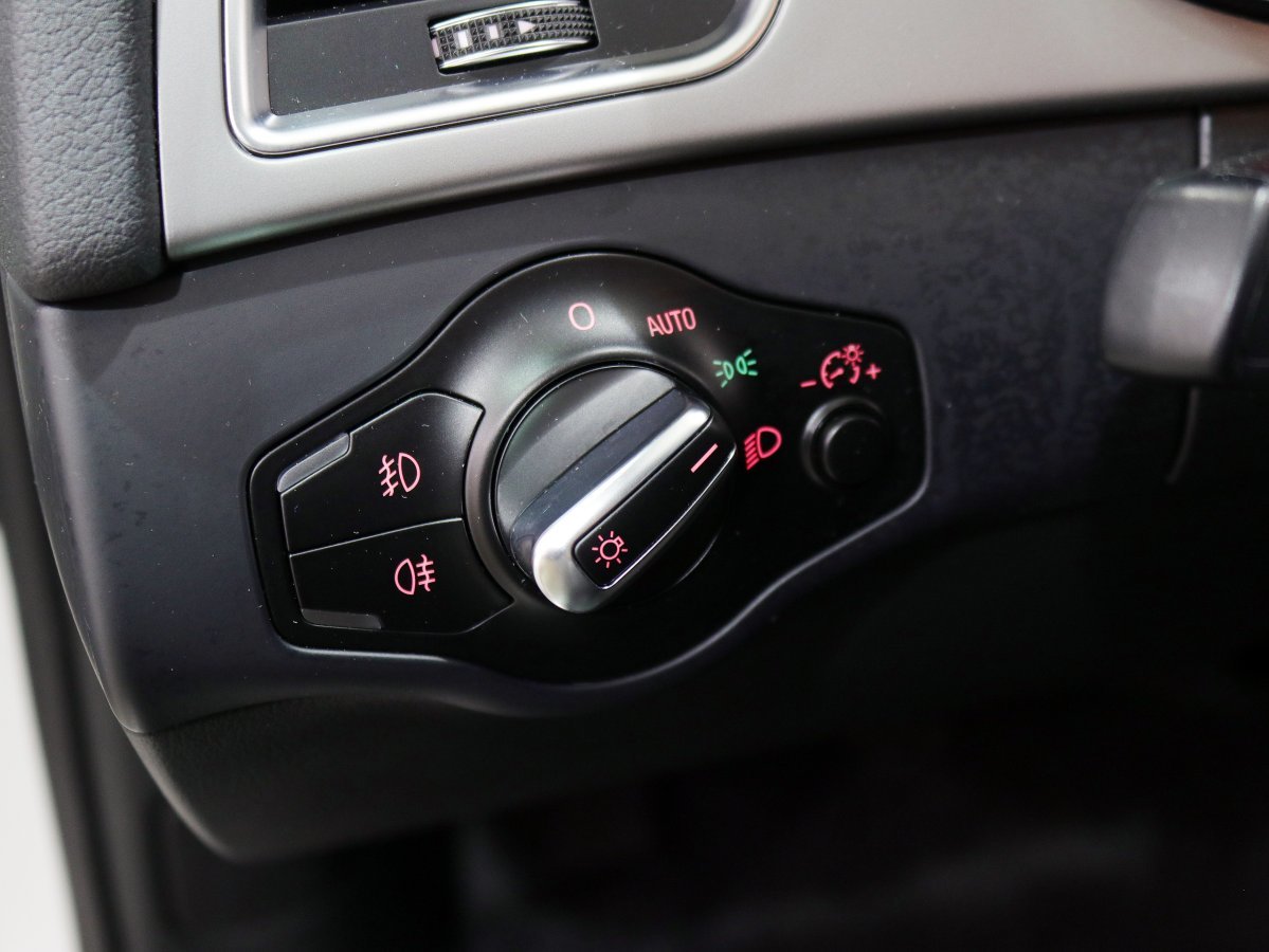 Foto Audi A4 Avant 16