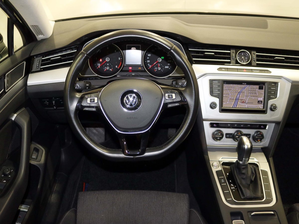 Foto Volkswagen Passat Variant 30