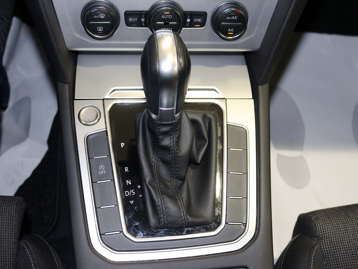 Foto Volkswagen Passat Variant 35