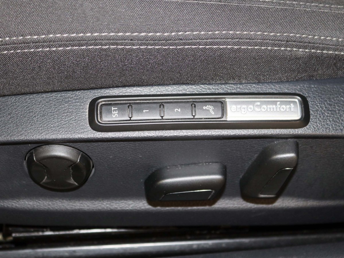 Foto Volkswagen Passat Variant 40