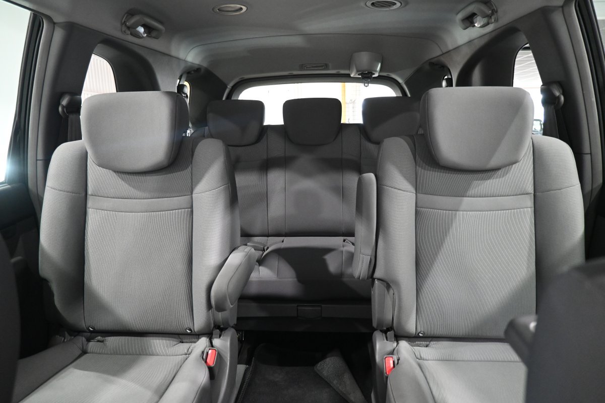Foto SsangYong Rodius 12