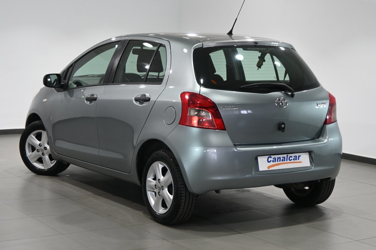 Foto Toyota Yaris 6