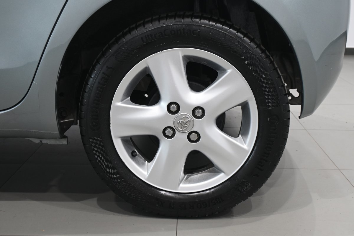 Foto Toyota Yaris 23