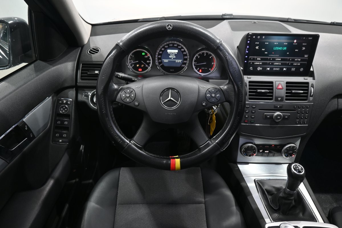 Foto Mercedes-Benz Clase C 21