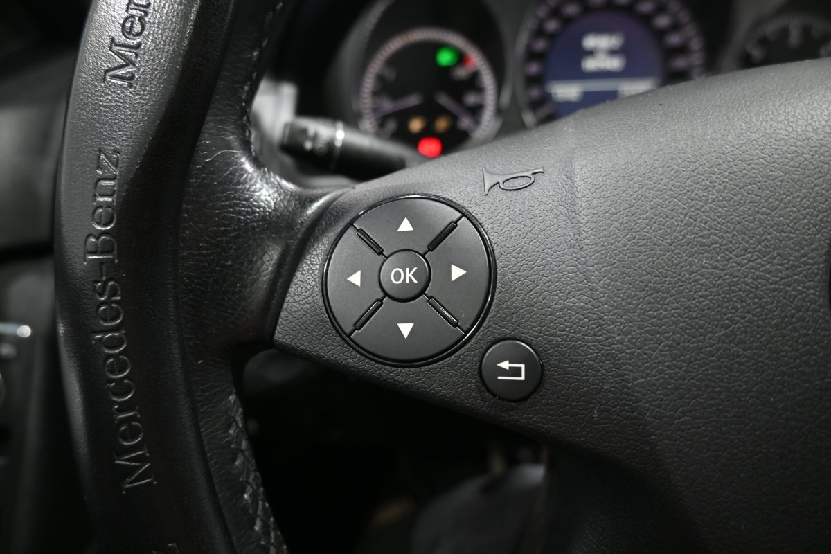 Foto Mercedes-Benz Clase C 25