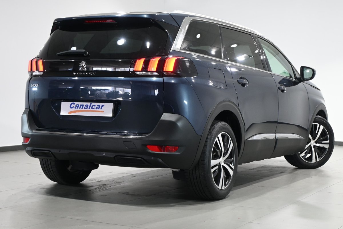 Foto Peugeot 5008 4