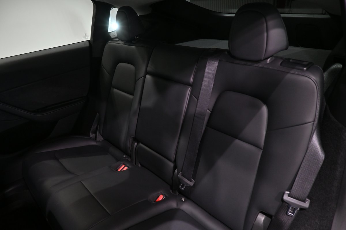 Foto Tesla Model Y 12